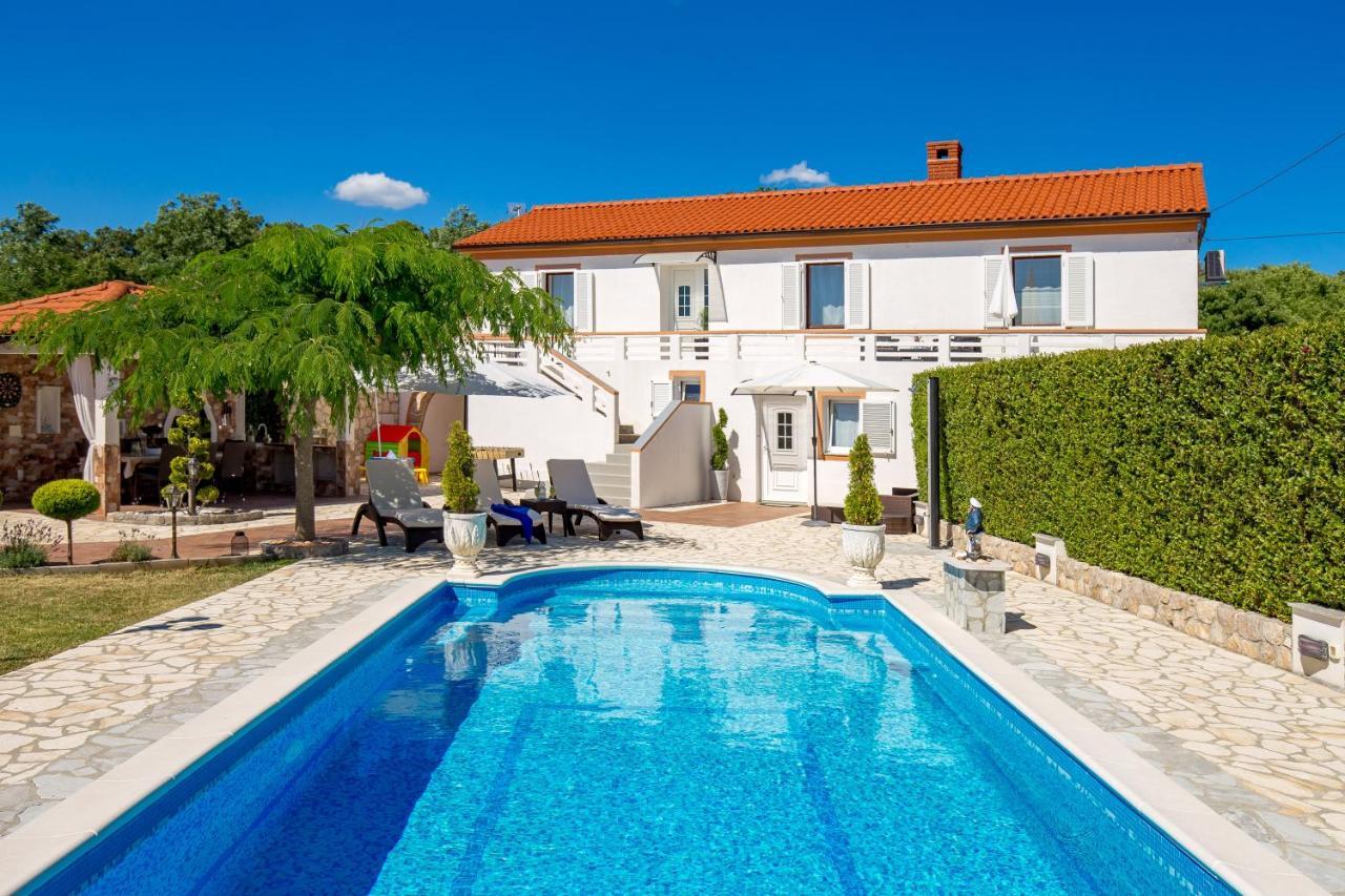 Villa Summer Oasis Dobrinj Eksteriør billede