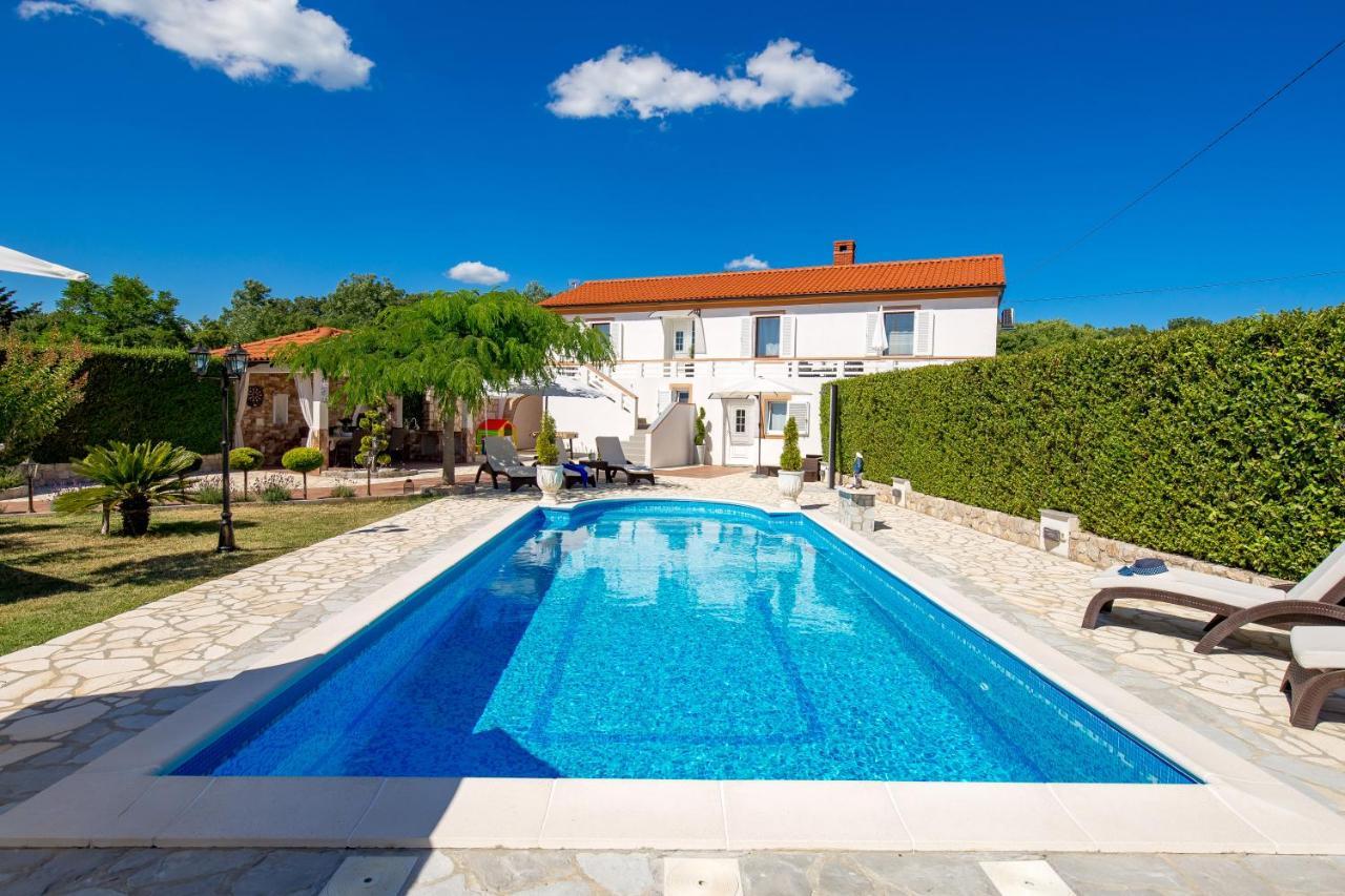 Villa Summer Oasis Dobrinj Eksteriør billede